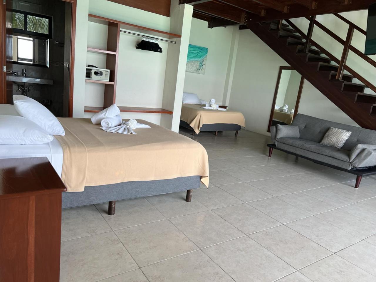 Cuxos Hotel Beachfront イスラ・ムヘーレス エクステリア 写真